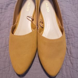 ALDO Yellow/Mustard Flats